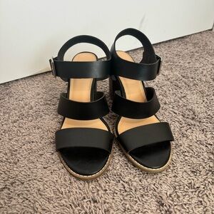 Old Navy Black Block Heel Sandals Size 9